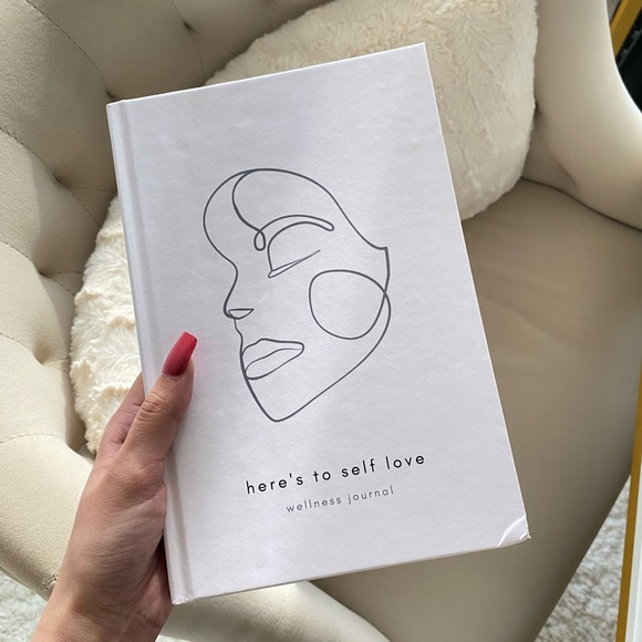 COPY - SELF CARE JOURNAL | MANIFESTATION JOURNAL | NEW YEARS JOURNAL - Picture 1 of 6
